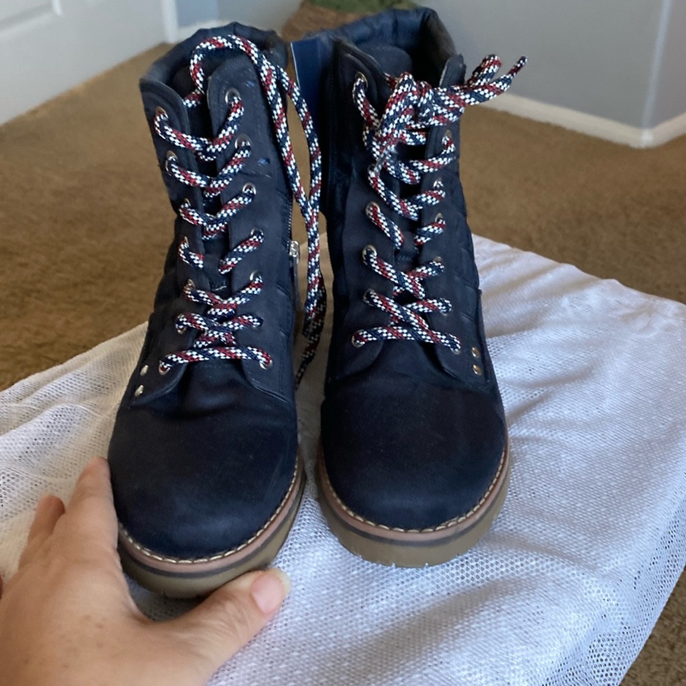 Tommy Hilfiger boots.  Size 8. Navy blue side zipper closure